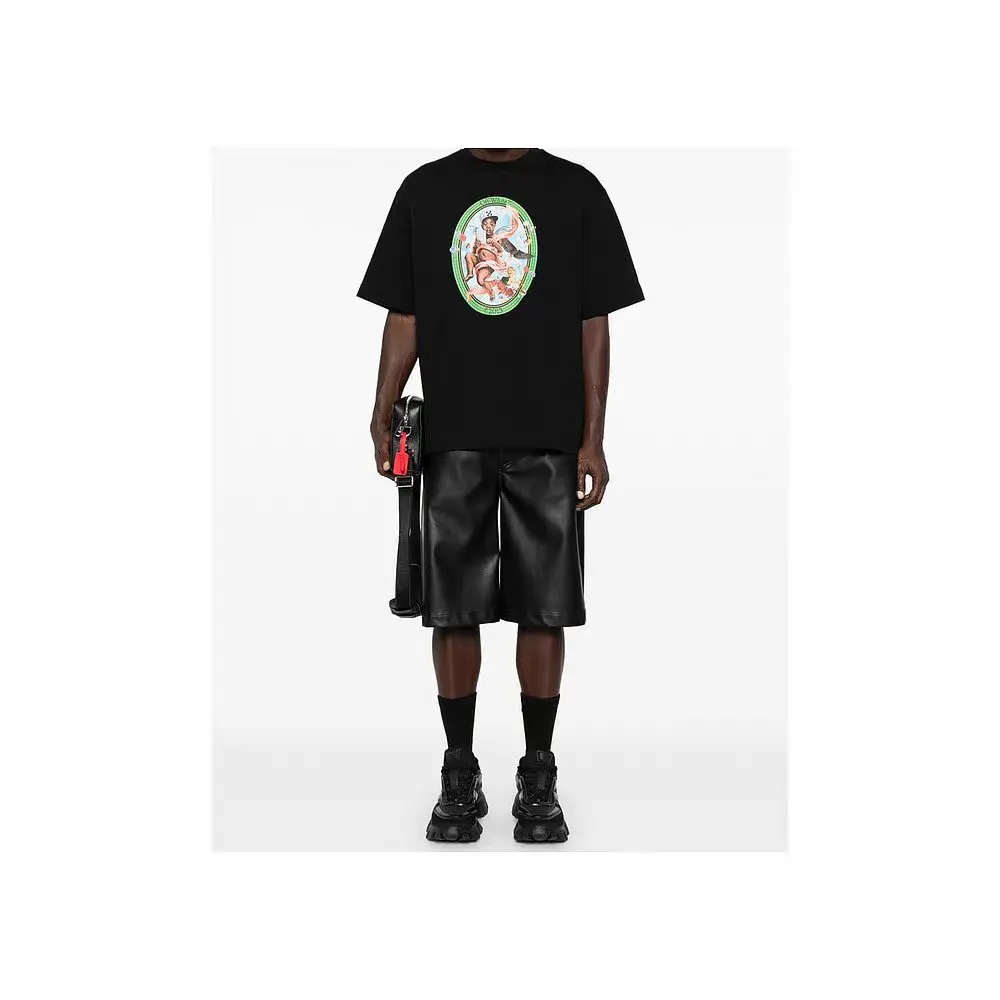 🎀Hot model pictures🎀Top tested version OFF-WHI* 25SS new printed short-sleeved, loose fit, same style as male and female couple stars American designer Virgil Abloh single-handedly founded the luxury street brand Off-White based on the pop culture of the younger generation. Walking between street culture and high-end fashion, contemporary elements are used to interpret youth culture, and fine workmanship is used to interpret trendy clothing. Photos, paintings and eye-catching graphic printing are all sources of inspiration for the designer. 32 counts of 260g double yarn pure cotton fabric, the printing uses Kornit digital direct injection technology, and the picture is clear. The white glue base ensures the firmness of the printing, and machine washing is stress-free - 1:1 original mold opening, ZP development, perfectly restored to the original version, produced by a large factory, not produced by a small factory on the market, fine wiring, top-notch craftsmanship, welcome to compare - A full set of customized accessories for collar labels, hang tags, and wash water labels - Exclusive logo packaging - No matter age, body shape or gender, it is very suitable for both men and women. All details are real photos, buy with confidence. Color: black, white gray Size: S-XL P;120